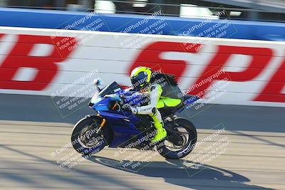 media/Jan-21-2022-Fastrack Riders (Fri) [[90b5309cc6]]/Level 1/Session 1 Front Straight/